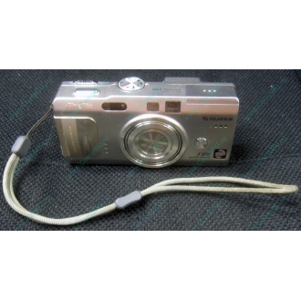 Фотоаппарат Fujifilm FinePix F810 (без зарядного устройства) - Орел